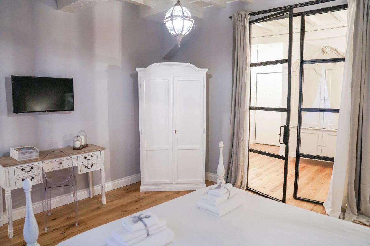 Art Black & White Apartamento Florencia